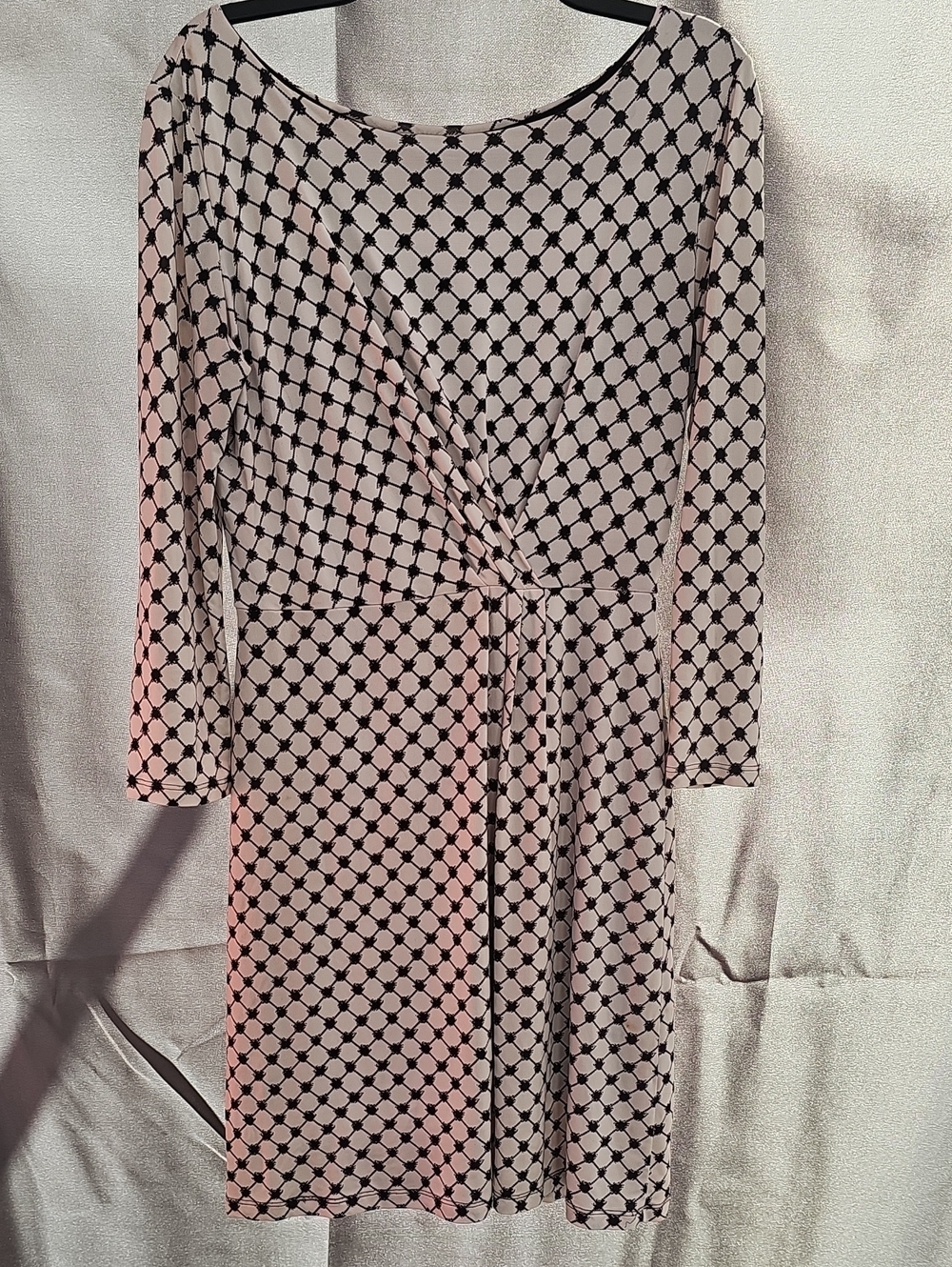 Gilli Cream and Black Geometric Long-Sleeve Wrap Dress